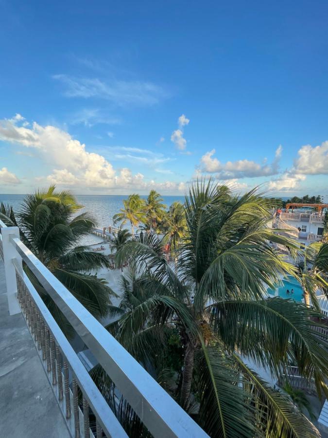 Caye Caulker Beach Hotel Esterno foto